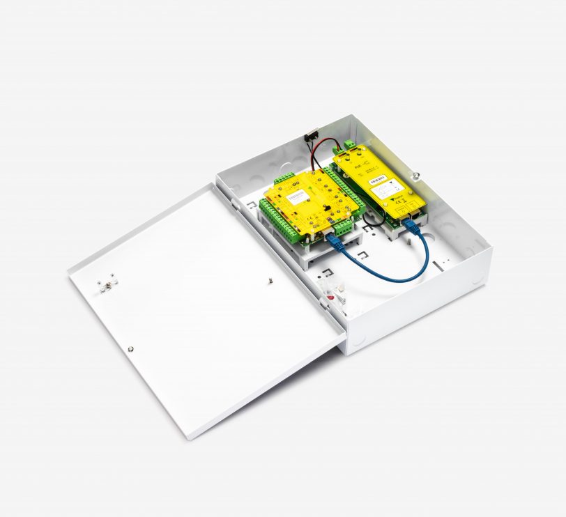 Net2 Plus – Türsteuerzentrale/Controller mit PoE+-EV im Stahl-Gehäuse Net2 Plus – Türsteuerzentrale/Controller mit PoE+-EV im Stahl-Gehäuse
